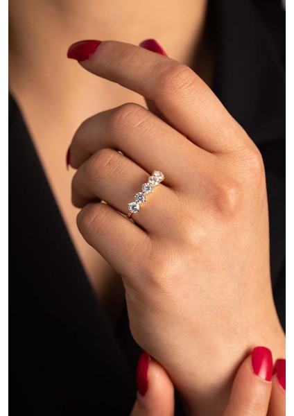 14 Ayar Yeşil Altın Beştaş Yüzük