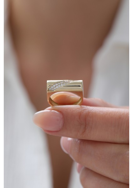 14 Ayar Altın Yarı Taşlı Modern Yüzük modelleri