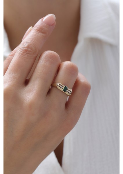 14 Ayar Altın Modern Zümrüt Yüzük