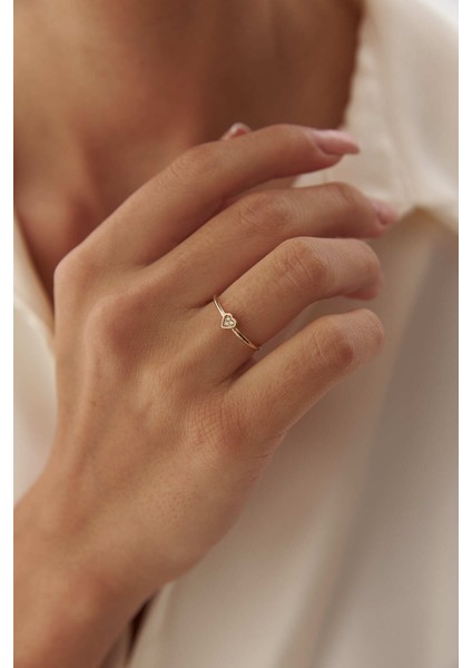 14 Ayar Altın Mini Taşlı Kalp Yüzük