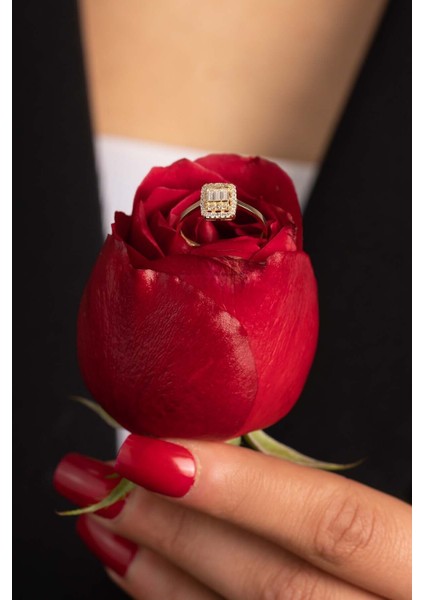 14 Ayar Altın Baget Yüzük Parçalı indirimleri