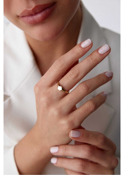 14 Ayar Altın Beşgen Yüzük