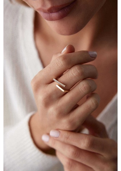 14 Ayar Altın Taşlı Yüzük