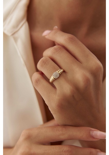 14 Ayar Altın Taşlı Vintage Yüzük