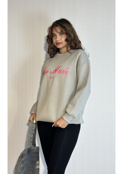 Kadın Bisiklet Yaka Nakış Baskılı Uzun Kollu Oversize Sweatshirt indirimleri