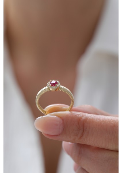 14 Ayar Altın Istiridye Yakut Yüzük fiyatları