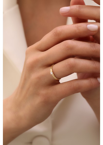 14 Ayar Altın Kalp Detaylı Tektaş Yüzük