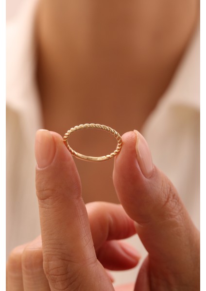 14 Ayar Altın Minimal Burgu Yüzük modelleri