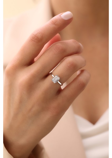 14 Ayar Altın Kenar Tırnaklı Klasik Baget Yüzük