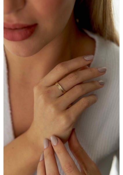 14 Ayar Altın Pars Yüzük