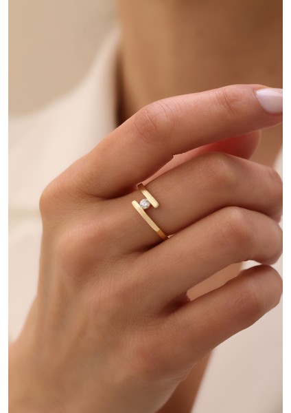 14 Ayar Altın Sarmal Tektaş Yüzük