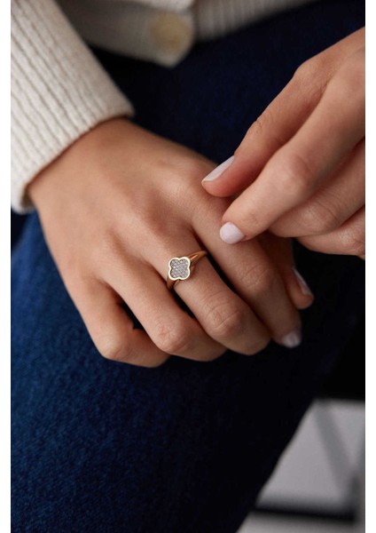 14 Ayar Altın Taşlı Yonca Yüzük