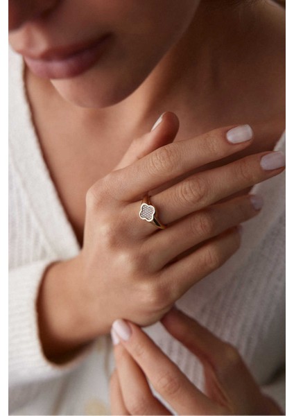 14 Ayar Altın Taşlı Yonca Yüzük fiyatları