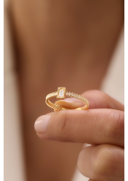 14 Ayar Altın Taşlı Baget Yüzük fiyatları