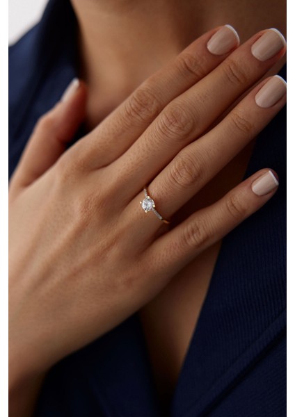 14 Ayar Altın Pırlanta Kesim Tektaş Taşlı Yüzük