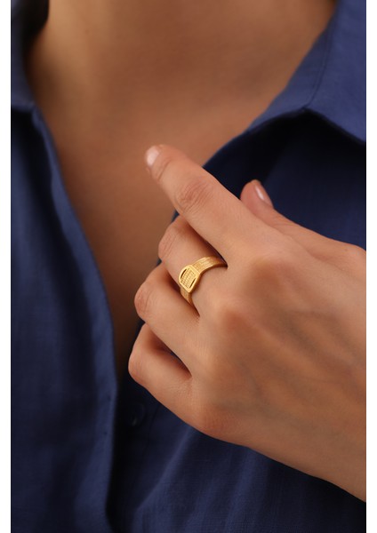 14 Ayar Altın Dikdörtgen Detaylı Trabzon Yüzük