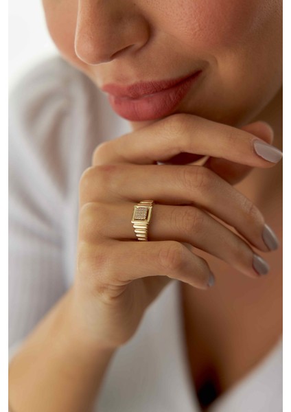 14 Ayar Altın Kare Taşlı Baget Yüzük fırsatları