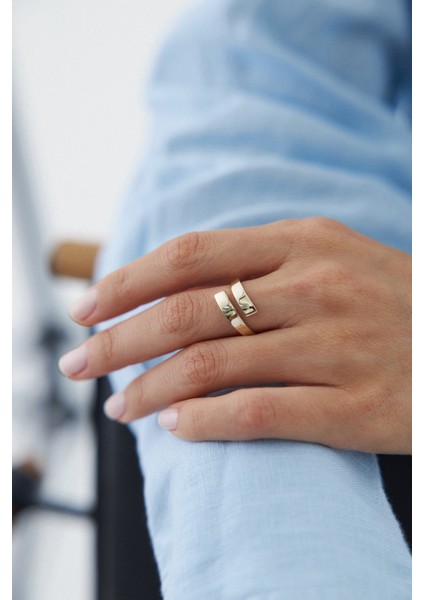 14 Ayar Altın Twist Yüzük