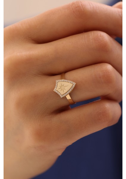 14 Ayar Altın Kuzey Yıldızı Modern Yüzük