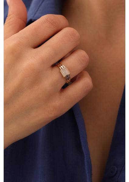 14 Ayar Altın Oval Taşlı Modern Yüzük