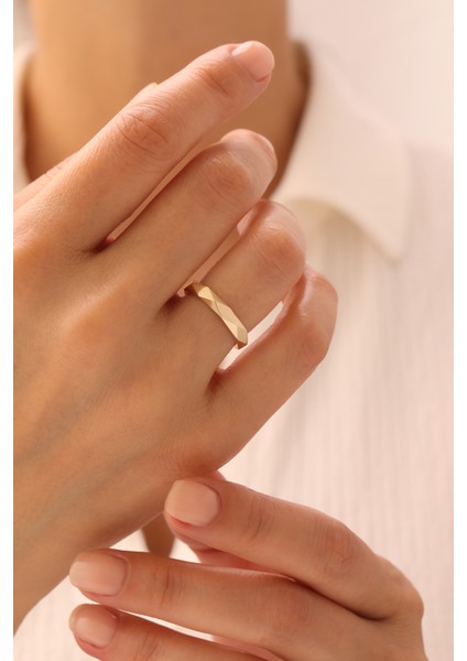 14 Ayar Altın Kristal Yüzük