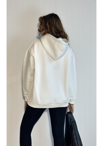 Kadın Kapüşonlu Nakış Baskı Detaylı Kanguru Cepli Uzun Kol Oversize Sweatshirt indirimleri