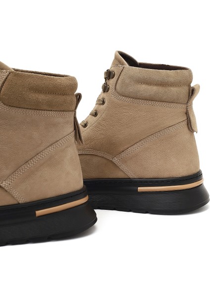 Erkek Bej Bağcıklı Kalın Tabanlı Nubuk Deri Bot 25WFD7000V3