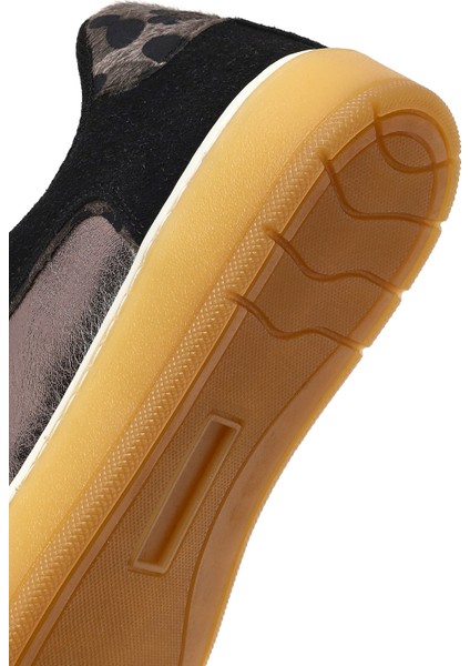 Kadın Siyah Bağcıklı Kalın Tabanlı Desenli Deri Sneaker 25AFE145314