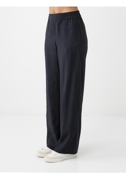 Siyah Normal Paça Beli Lastikli Dokuma Pantolon fırsatları