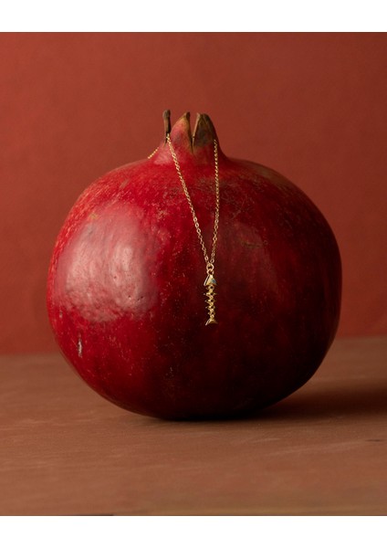 925 Ayar Gümüş Altın Renkli Balık Kılçığı Kolye - Silveria Jewels fiyatları