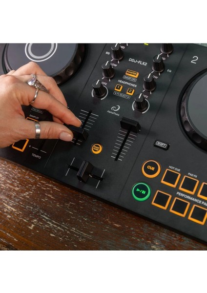 Dj Ddj-Flx2 2 Kanal Kompakt Dj Controller fiyatları