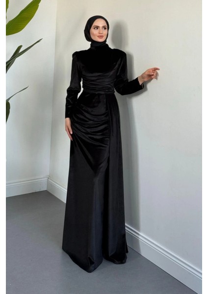 Selis Balık Model Kadife Kumaş Tesettür Abiye- Siyah