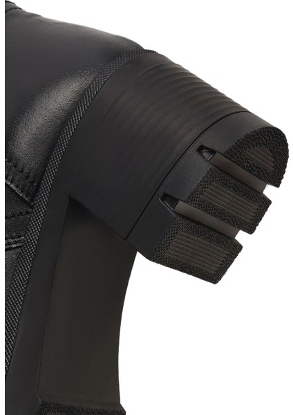 Kadın Siyah Fermuarlı Kalın Topuklu Deri Bot 25WFD413418