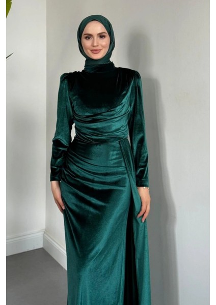 Selis Balık Model Kadife Kumaş Tesettür Abiye- Zümrüt fiyatları