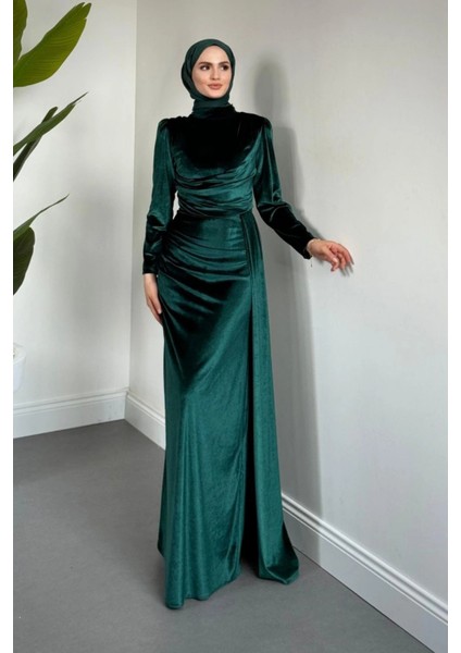 Selis Balık Model Kadife Kumaş Tesettür Abiye- Zümrüt modelleri