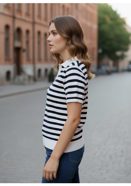 Kadın Çizgili Polo Yaka Triko Bluz – Siyah Beyaz – Kısa Kollu – 36-40 Beden Uyumu fiyatları