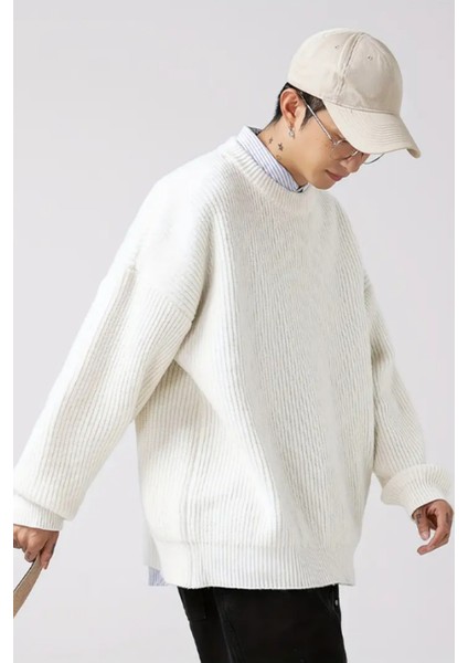 Erkek Beyaz Regular Fit Bisiklet Yaka Örgülü Triko fırsatları