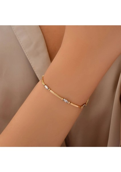 Beyaz Dorika Detaylı Altın Zincir Dorika Bileklik modelleri