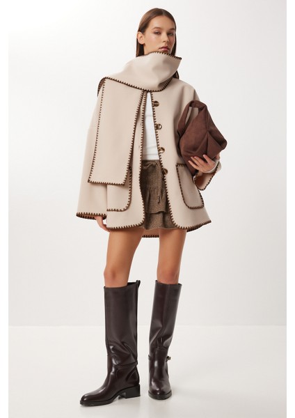 Atkı Detaylı Nakış Işlemeli Kaşe Ceket LNT0015 Bej