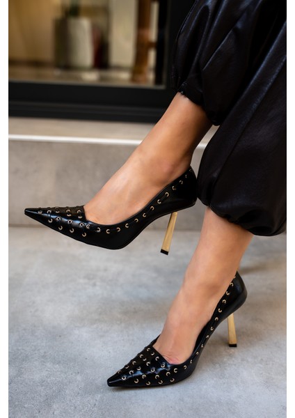 Elvis Siyah Deri Kadın Zımba Detaylı Topuklu Ayakkabı modelleri