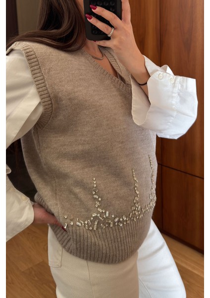 Taşlı V Yaka Orj Süveter- Taş indirimleri