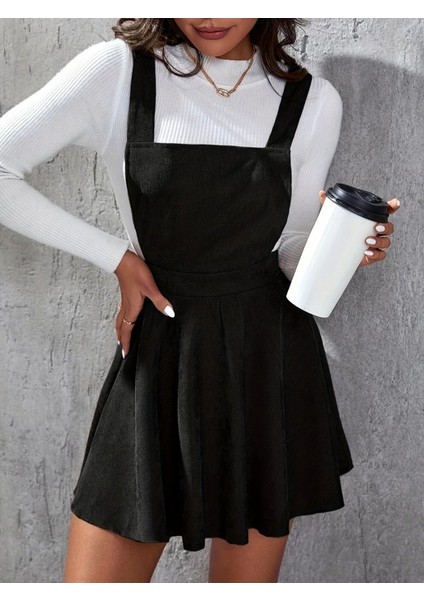 Ulak Handmader Kadın Askılı Sırttan Çapraz Detaylı Kısa Kiloş Kadife Mini Elbise