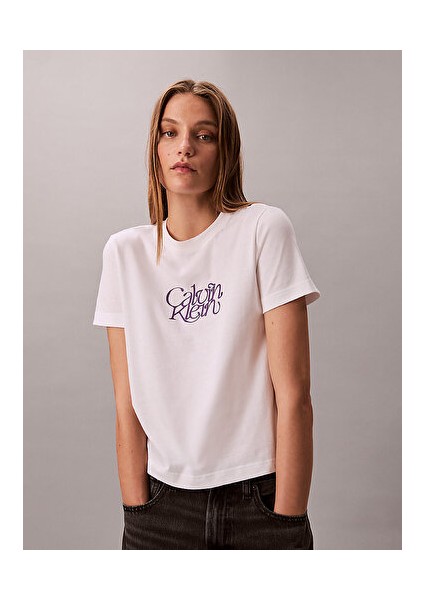 Kadın Fitted T-Shirt fırsatları