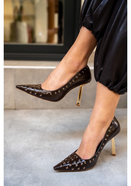 Elvis Acı Kahve Deri Kadın Zımba Detaylı Topuklu Ayakkabı