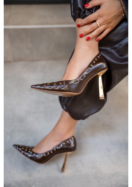 Elvis Acı Kahve Deri Kadın Zımba Detaylı Topuklu Ayakkabı modelleri
