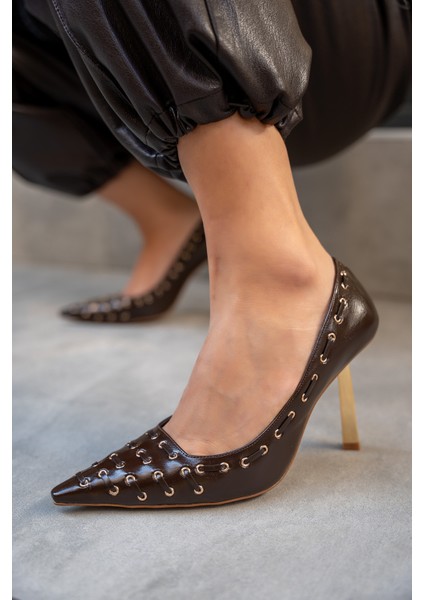 Elvis Acı Kahve Deri Kadın Zımba Detaylı Topuklu Ayakkabı fırsatları