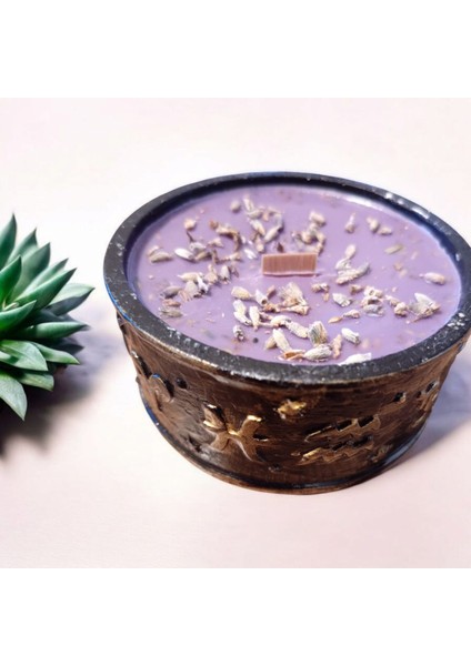 Arınma Huzur ve Ruhsal Dengeyi Desteklemek Için Lavanta Kokulu Mum fırsatları