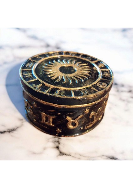 Arınma Huzur ve Ruhsal Dengeyi Desteklemek Için Lavanta Kokulu Mum