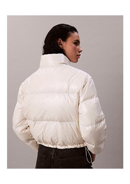 Kadın Beyaz Puffer Mont fırsatları