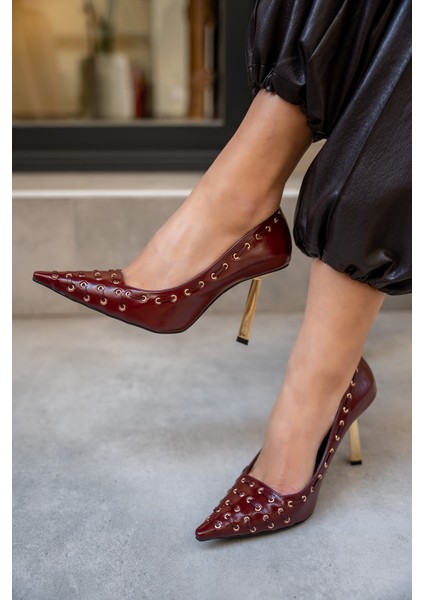 Elvis Bordo Deri Kadın Zımba Detaylı Topuklu Ayakkabı fırsatları